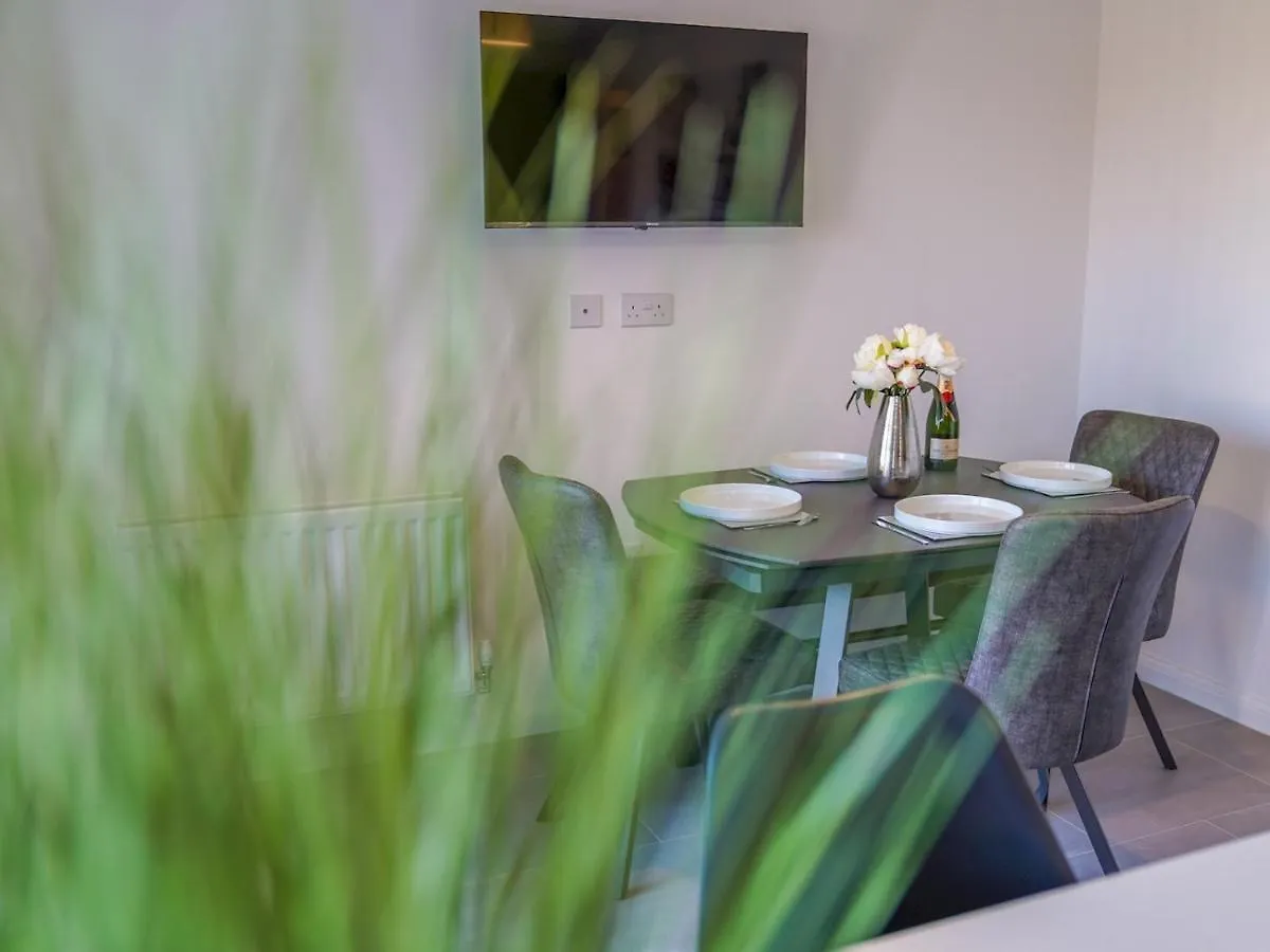 Pass The Keys Centrally Located Beautiful 3 Bed New Build Home نوتينغهام 0*,
