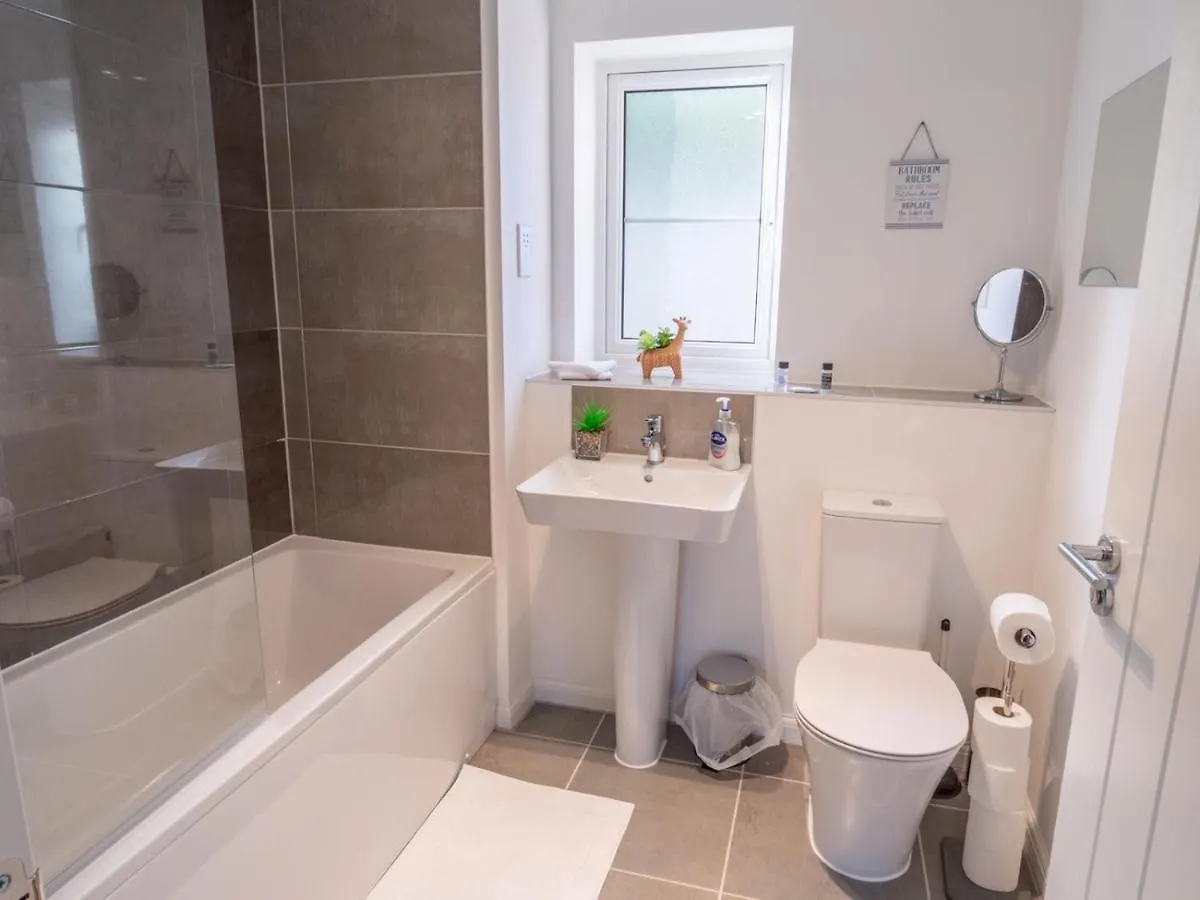 Pass The Keys Centrally Located Beautiful 3 Bed New Build Home Nottingham Nyaraló